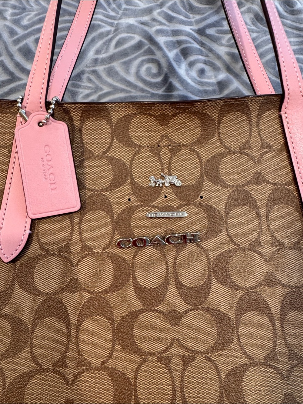SALE! Coach Signature Large Tote Khaki & Pink Leather Pink Interior Authentic - Picture 4 of 9